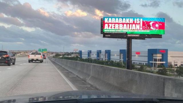 ABŞ-ın ermənilərin sıx yaşadığı yerlərində “Qarabağ Azərbaycandır” lövhələri quraşdırıldı - FOTO