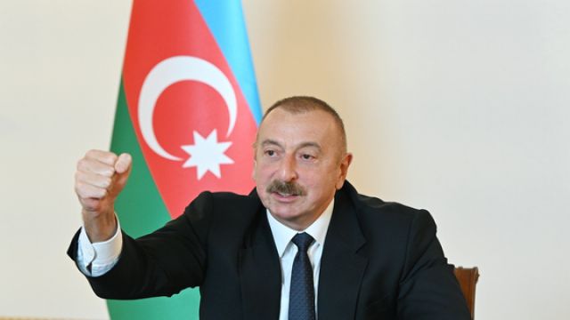 İlham Əliyev Azərbaycan xalqını təbrik etdi