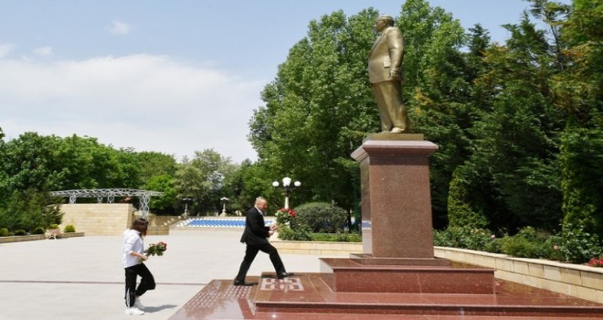 Prezident İlham Əliyev və xanımı Mehriban Əliyeva Şamaxı rayonuna səfərə gedib