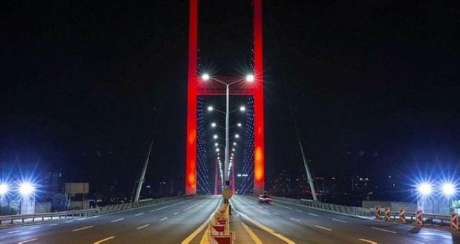 İstanbul küçələri boş qaldı - FOTO